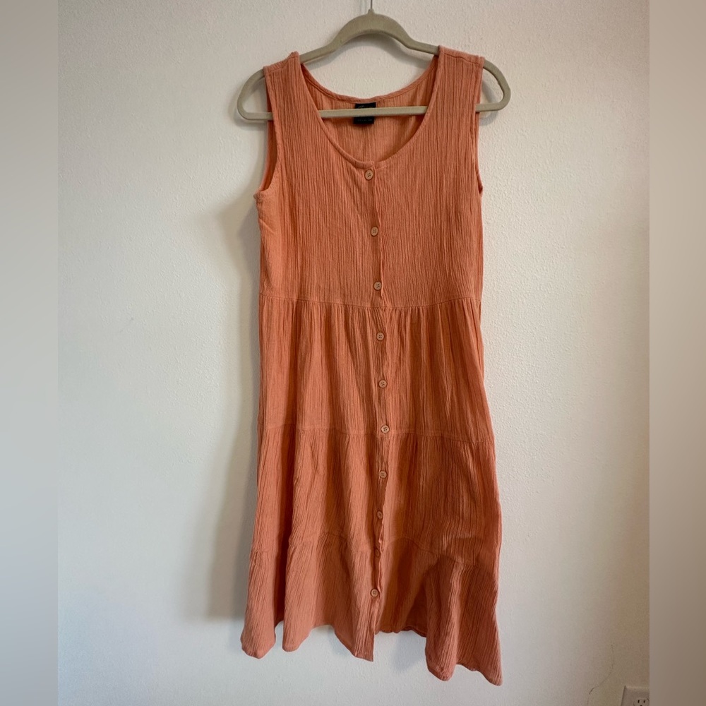 Argee 100% cotton crinkle dress. Size L. Melon color.